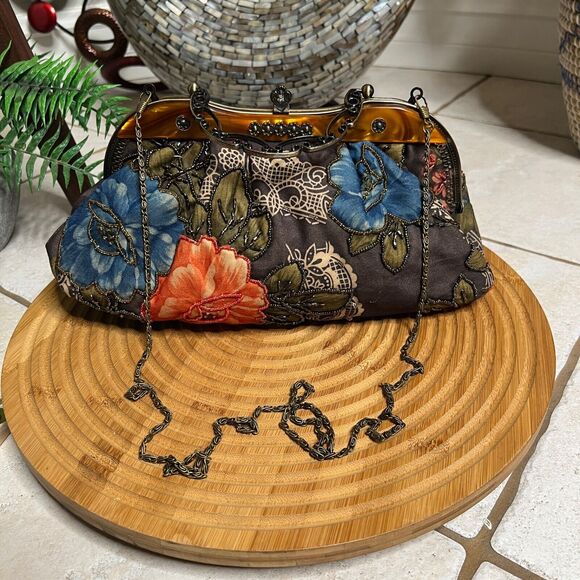 Vintage Multicolor Women’s Clutch Hand Beaded Floral Bronze Accent Purse. - Picture 1 of 10